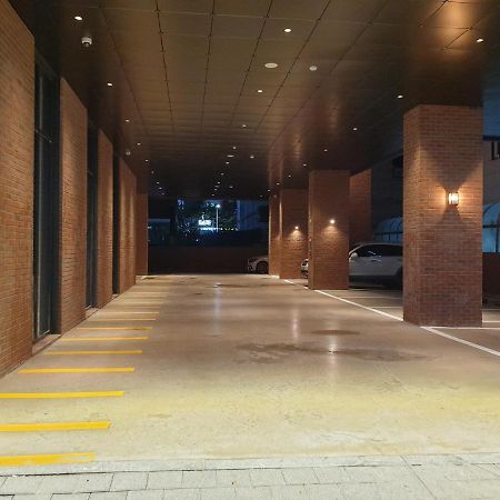 Hotel Libre ซีฮึง ภายนอก รูปภาพ