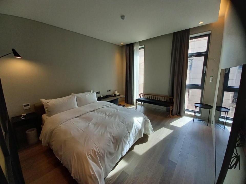 Hotel Libre ซีฮึง ภายนอก รูปภาพ