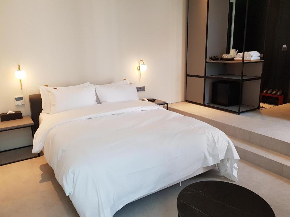 Hotel Libre ซีฮึง ภายนอก รูปภาพ