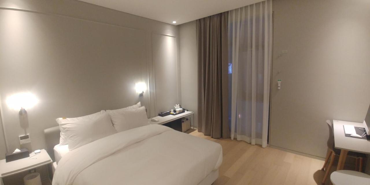 Hotel Libre ซีฮึง ภายนอก รูปภาพ