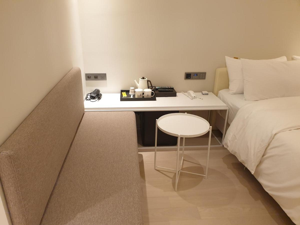 Hotel Libre ซีฮึง ภายนอก รูปภาพ